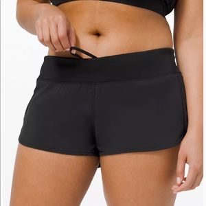 Lululemon Speed Up Shorts Black Sz 10 2.5” EUC